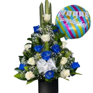 flores en cali: arreglo floral con rosas azules + globo ref 6