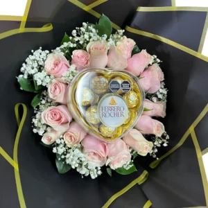ramo de rosas con chocolates ferrero rocher