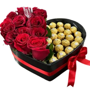 Corazon de Rosas con Ferreros Rocher ref 100