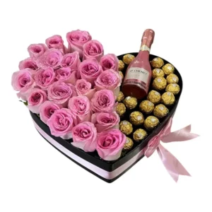 Corazon de Rosas con Ferreros Rocher y Champaña ref 148