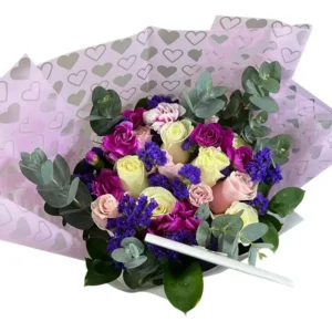 Ramo de Rosas con Eucalipto ref 183