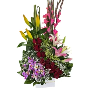 arreglo floral de cumpleanos con flores frescas floristeria en cali